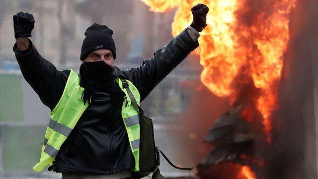 Un Gilet Jaune lors d'une manifestation en novembre 2018