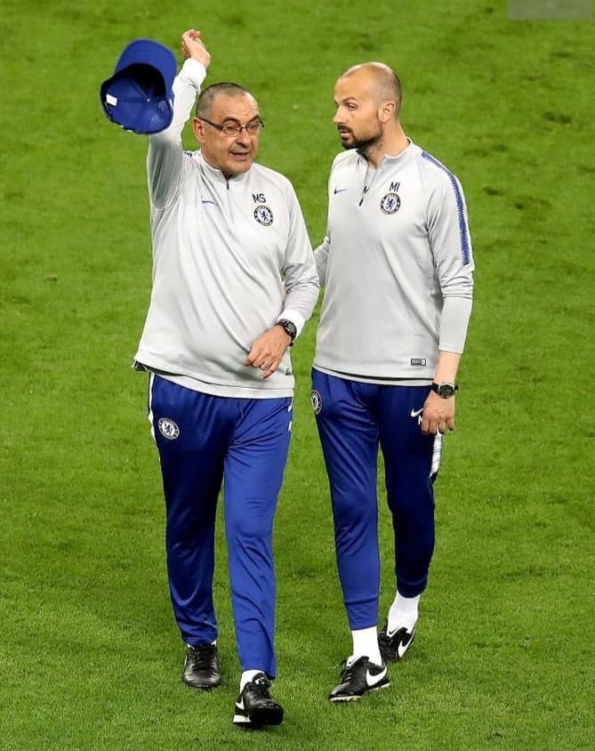Maurizio Sarri quittabt la séance d'entraienement, fou furieux, avant la finale d'Europa Ligue contre Arsenal