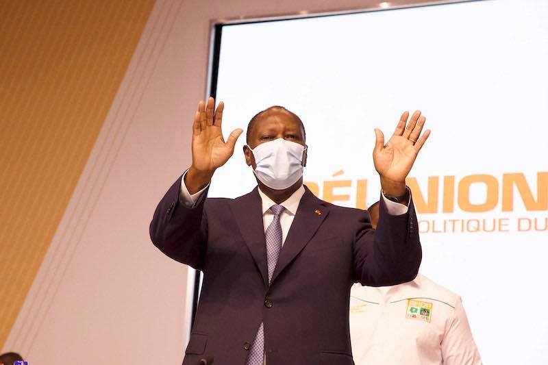 Le chef de l'Etat ivoirien Alassane Ouattara, lors d'une réunion de son parti, le RHDP, le 30 juillet 2020.