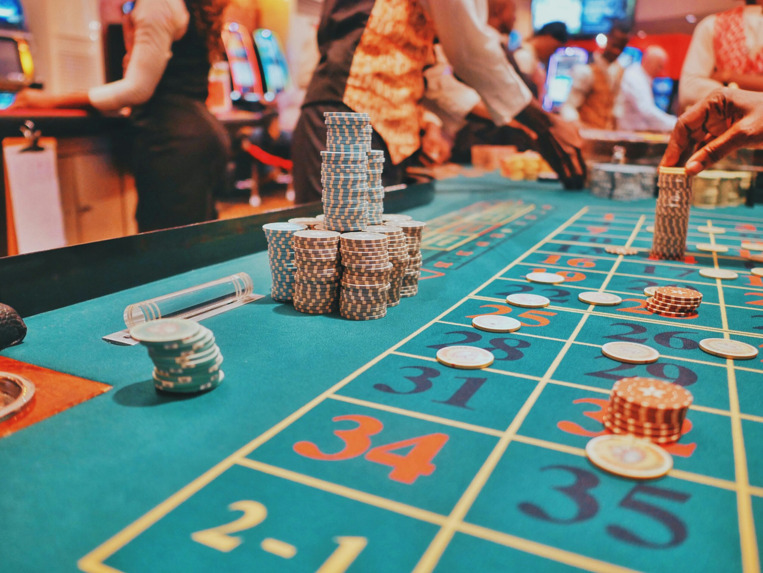 Dans un casino, l'un des jeux d'argent en forte croissance en 2023.